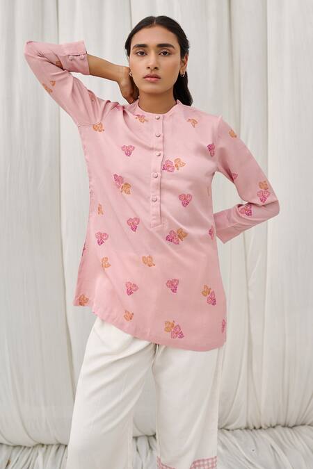 Shop_Ayaka_Pink Cotton Round Neck Leaf Print Top _Online_at_Aza_Fashions
