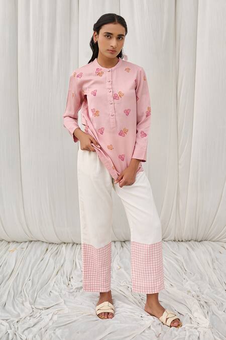 Ayaka_Pink Cotton Round Neck Leaf Print Top _at_Aza_Fashions