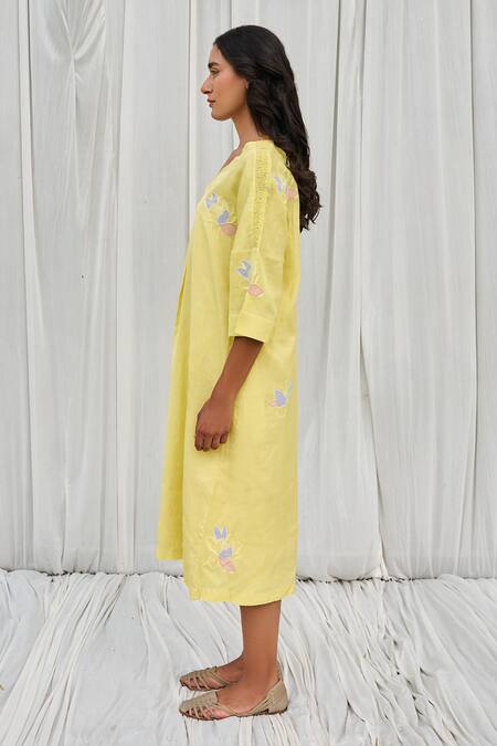 Buy Ayaka Yellow Cotton Embroidery V-neck Floral Applique Dress Online at Aza Fashions Buy_Ayaka_Yellow Cotton Embroidery V-neck Floral Applique Dress _Online_at_Aza_Fashions