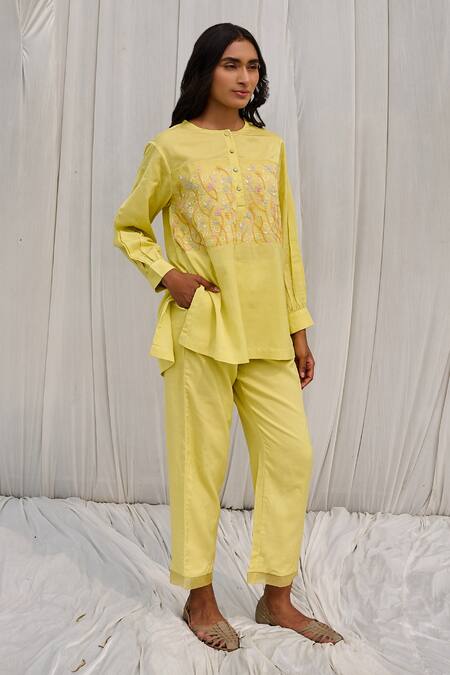 Ayaka Yellow Cotton Embroidery, Tassels Round Neck Straight Top at Aza Fashions Ayaka_Yellow Cotton Embroidery, Tassels Round Neck Straight Top _at_Aza_Fashions