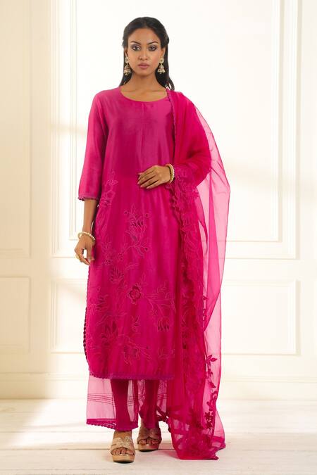 Omana By Ranjana Bothra Pink Chanderi, Organza Embroidery, Cut Work Round Gul Floral Applique Kurta Set Online at Aza Fashions Omana By Ranjana Bothra_Pink Chanderi, Organza Embroidery, Cut Work Round Gul Floral Applique Kurta Set _Online_at_Aza_Fashions