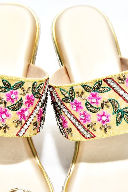 Shop_Foot Fuel_Gold Embroidery, Stones Bubbaaa Floral Kolhapuri Wedges _Online_at_Aza_Fashions