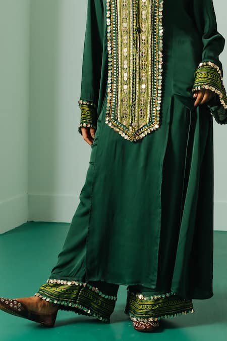 Shop Prahnaaya Green Satin Sequins, Zari, Embroidery Keyhole Placket Straight Kurta And Pant Set Online at Aza Fashions Shop_Prahnaaya_Green Satin Sequins, Zari, Embroidery Keyhole Placket Straight Kurta And Pant Set _Online_at_Aza_Fashions