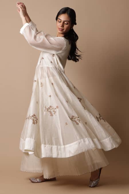Buy_Rhua_White Silk, Muslin, Afra Pearl Flower Anarkali Set _Online_at_Aza_Fashions