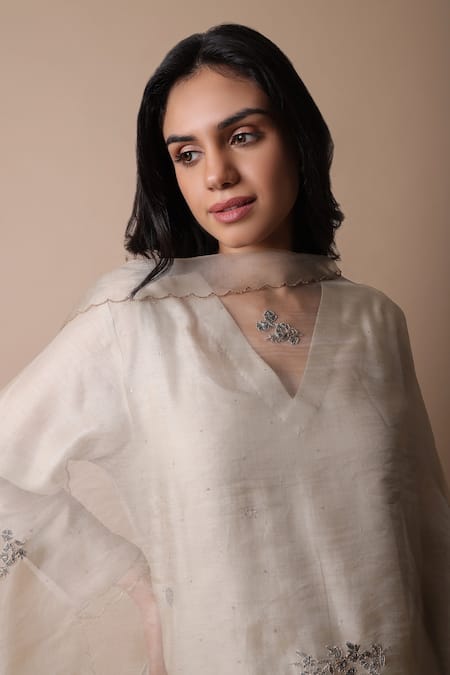 Buy_Rhua_Beige Chanderi, Cotton, Organza, Silk Embroidery, Afsa Flower Mukaish Kurta Set _Online_at_Aza_Fashions