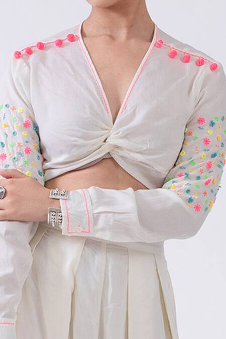 Kacha Tanka_Ivory Cotton Piping Contrast Thread Embroidered Crop Top And Crotch Pant Set _Online_at_Aza_Fashions