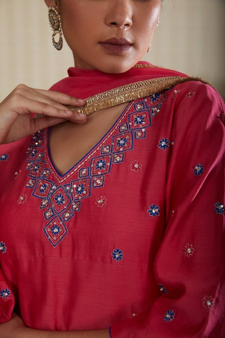 Kefi Collections_Pink , Organza, Chanderi Sequins, Pearls, Zari, Gulaboo Kurta Set_Online_at_Aza_Fashions