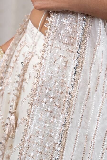 Buy_Mulmul_Off White 100% Pure Mulmul Gulmohar Chevron Pattern Lehenga Set _Online_at_Aza_Fashions