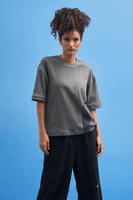 Buy_Siddhant Agrawal_Grey Cotton Embroidery Round Neck Chrysler Placement T-shirt _Online_at_Aza_Fashions