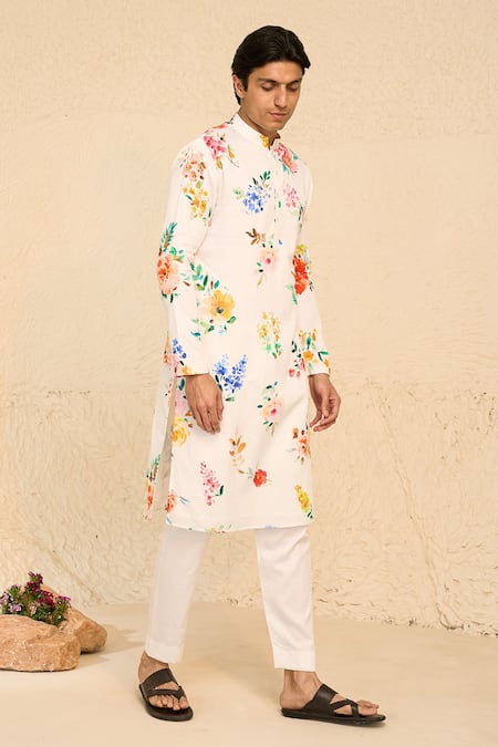 Buy_Chrkha_White Cotton Satin Print Floral Kurta With Pant _Online_at_Aza_Fashions