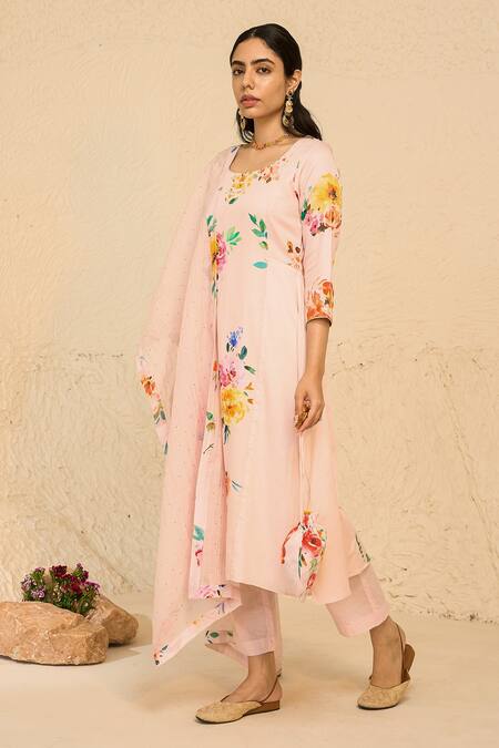 Buy_Chrkha_Pink Cotton Satin Print Floral Round Neck Kurta Set _Online_at_Aza_Fashions