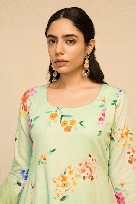 Chrkha_Green Cotton Satin Print Floral Round Neck Vintage Kurta Set _at_Aza_Fashions
