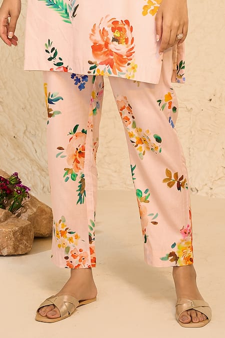 Shop_Chrkha_Pink Cotton Satin Embroidery V-neck Floral Print Kurta Set _Online_at_Aza_Fashions