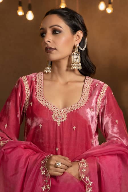 Buy_Glittire By Sakshi Verma_Pink Silk Velvet Embroidery Dabka Leaf Neck Kurta Gharara Set _Online_at_Aza_Fashions