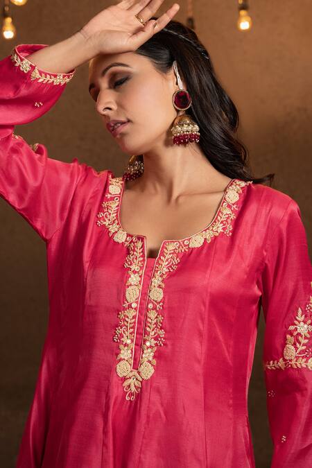Shop_Glittire By Sakshi Verma_Pink Kota Tussar Embroidery Resham Notched Kurta Set _Online_at_Aza_Fashions