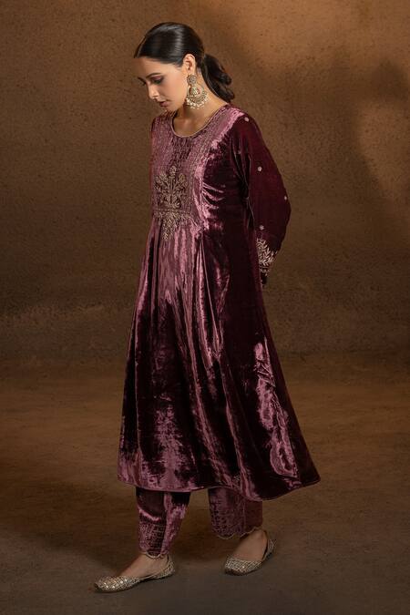 Glittire By Sakshi Verma_Wine Silk Velvet Cutdana, Dabka, Zari Round A-line Yoke Embroidered Kurta Set_Online_at_Aza_Fashions