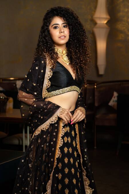 Priti Sahni_Black Silk, Georgette, Tulle Sequins, Pearls, Zari Plunge Neckline Lehenga Set _Online_at_Aza_Fashions