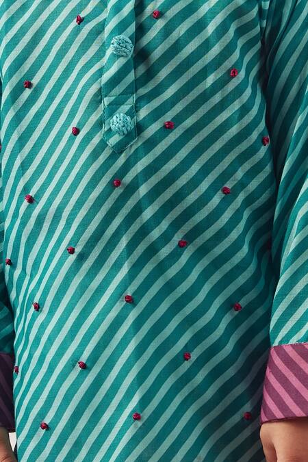 Buy_Vivedkids_Blue Cotton Embroidery Stripe Pattern Kurta Set _Online_at_Aza_Fashions