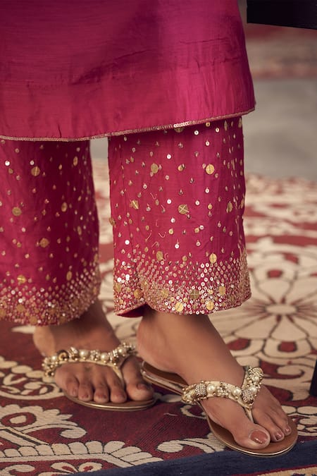 Hirika & Dhruti_Pink Cotton, Silk, Organza, Crepe Sequins, Embroidery V-neck Flower Kurta Set _Online_at_Aza_Fashions