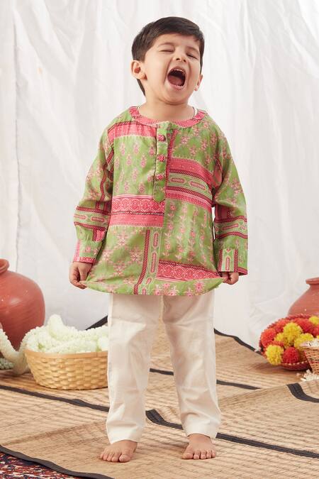 Vivedkids Green Cotton Embroidery Block Print Short Kurta Set at Aza Fashions Vivedkids_Green Cotton Embroidery Block Print Short Kurta Set _at_Aza_Fashions