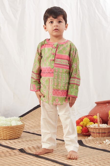 Vivedkids Green Cotton Embroidery Block Print Short Kurta Set Online at Aza Fashions Vivedkids_Green Cotton Embroidery Block Print Short Kurta Set _Online_at_Aza_Fashions
