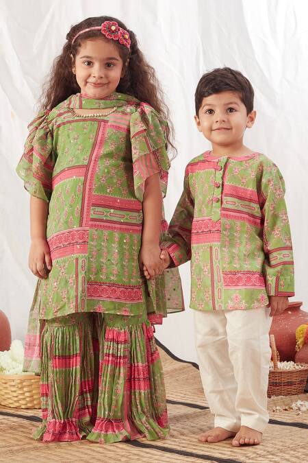 Shop Vivedkids Green Cotton Embroidery Block Print Short Kurta Set Online at Aza Fashions Shop_Vivedkids_Green Cotton Embroidery Block Print Short Kurta Set _Online_at_Aza_Fashions