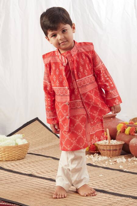 Buy Vivedkids Red Cotton Embroidery Floral Block Print Bundi Kurta Set Online at Aza Fashions Buy_Vivedkids_Red Cotton Embroidery Floral Block Print Bundi Kurta Set _Online_at_Aza_Fashions