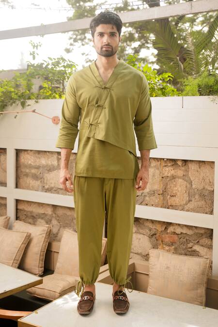 Echke_Green Linen Layered Kurta Set_Online_at_Aza_Fashions