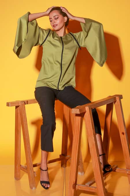 Buy_Echke_Green Cotton Round Neck Fitted Zip-up Top _Online_at_Aza_Fashions