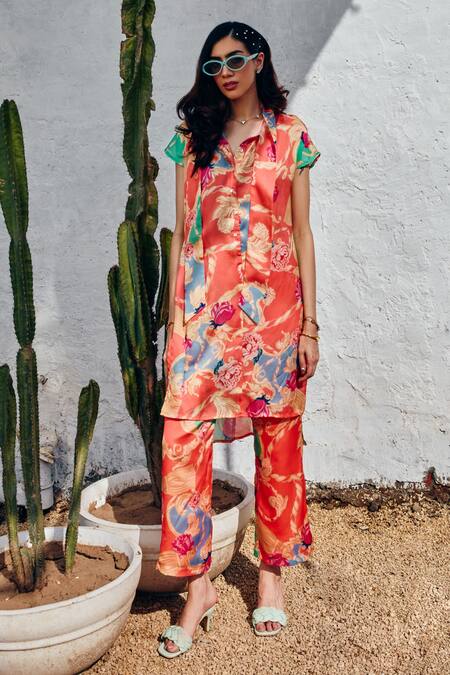 House Of Fett Red Satin Embroidery Amor Printed Shirt And Pant Set Online at Aza Fashions House Of Fett_Red Satin Embroidery Amor Printed Shirt And Pant Set _Online_at_Aza_Fashions