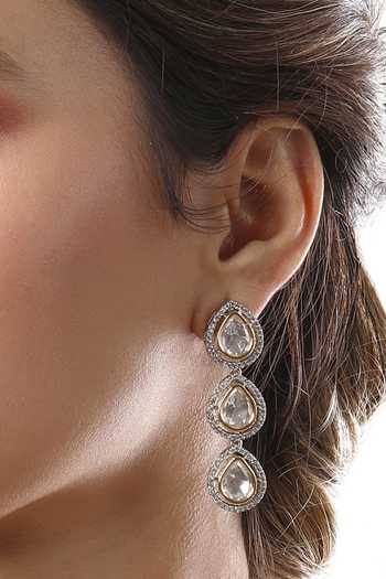 HRISHA_Cream Diamond Kundan Polki And Kidiya Moti Pear Shaped Choker Necklace Set_at_Aza_Fashions