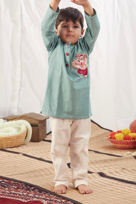 Buy_Vivedkids_Blue Handloom Cotton Embroidery Mandarin Collar Kurta Set _Online_at_Aza_Fashions