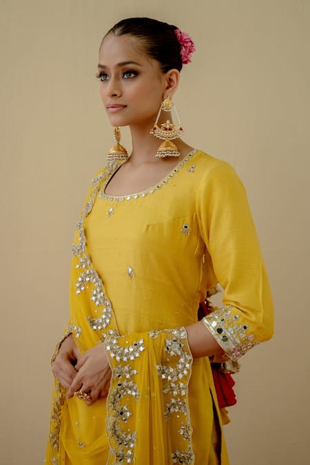 Buy_Mint Blush_Yellow Silk, Net Mirrors Round Neck Sheesha Embroidered Kurta Sharara Set _Online_at_Aza_Fashions