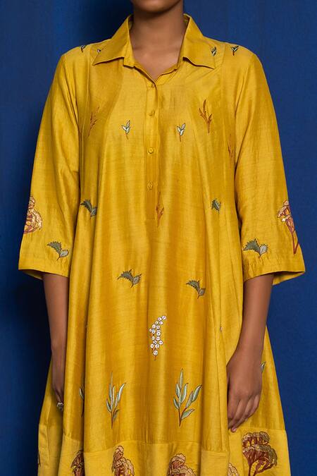 Romaa_Yellow Silk Moonga Hand Embroidered Flower A-line Kurta And Pant Set  _Online_at_Aza_Fashions