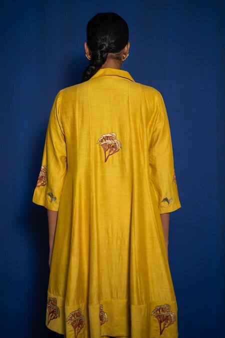 Buy_Romaa_Yellow Silk Moonga Hand Embroidered Flower A-line Kurta And Pant Set  _Online_at_Aza_Fashions