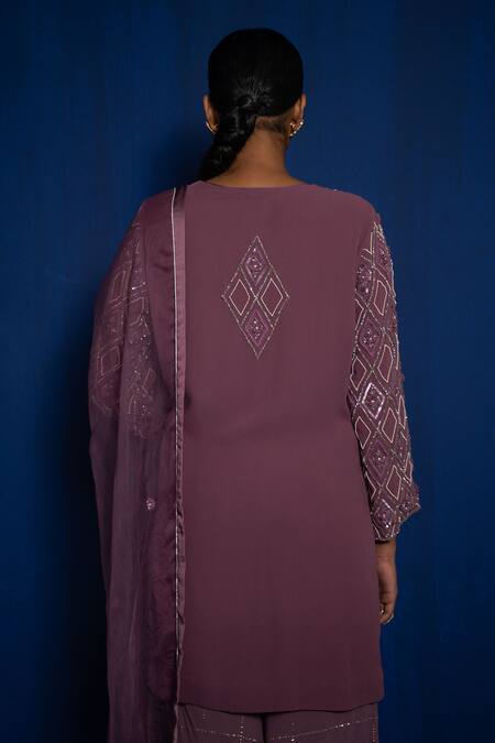 Romaa_Wine Sharara And Kurta Georgette Hand Embroidered Geometric Set  _Online_at_Aza_Fashions