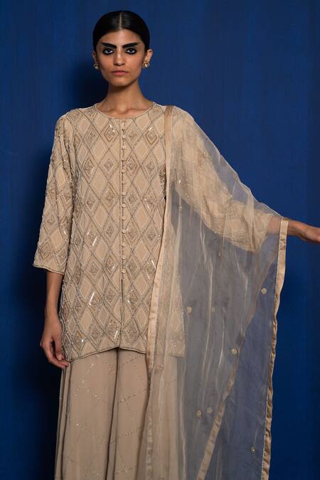 Buy_Romaa_Peach Sharara And Kurta Georgette Hand Embroidered Geometric Set  _Online_at_Aza_Fashions