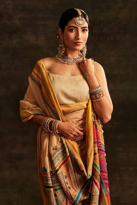 Paaprika Beige Cotton Mirrors Lambani Embroidered Ilkal Saree at Aza Fashions Paaprika_Beige Cotton Mirrors Lambani Embroidered Ilkal Saree_at_Aza_Fashions