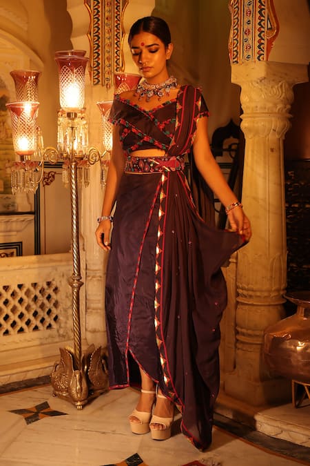 Shop_Xoxo Apurva_Purple Crepe, Viscose Zari, Tassels V-neck Embroidered Saree And Blouse Set _Online_at_Aza_Fashions