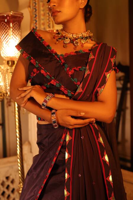 Xoxo Apurva_Purple Crepe, Viscose Zari, Tassels V-neck Embroidered Saree And Blouse Set _at_Aza_Fashions