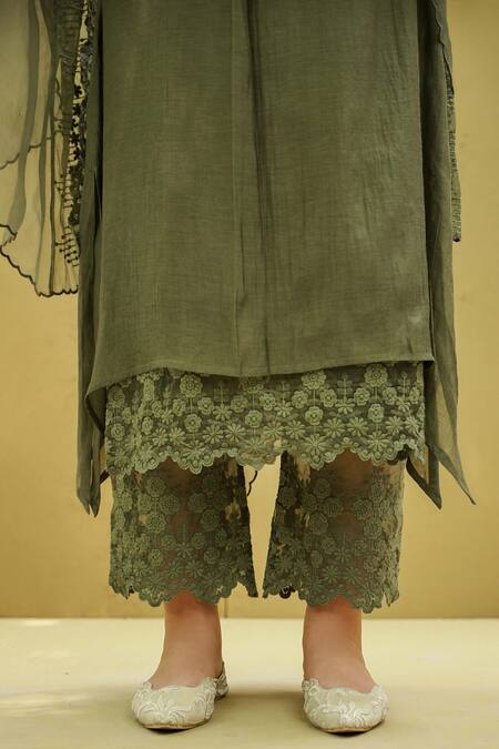 Buy_Naaz By Noor_Green Cotton, Organza, Chanderi Schiffli Embroidery Flower Lace Work Kurta Set _Online_at_Aza_Fashions
