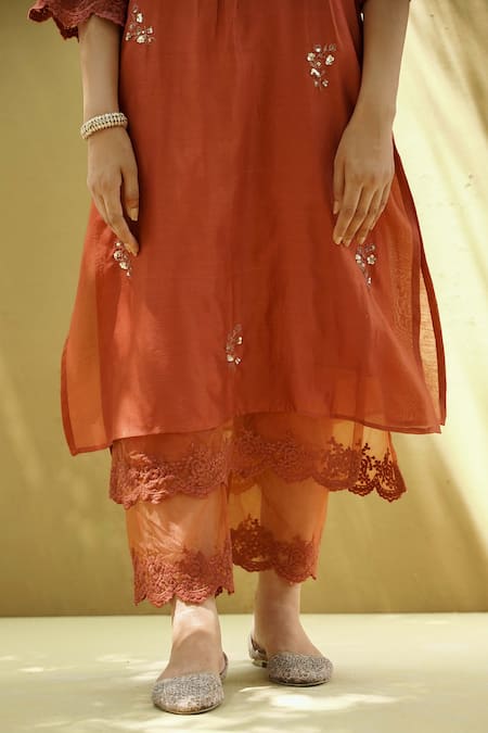 Naaz By Noor Orange Cotton, Organza, Chanderi Flower Embroidery Sequin And Thread Kurta Set Online at Aza Fashions Naaz By Noor_Orange Cotton, Organza, Chanderi Flower Embroidery Sequin And Thread Kurta Set _Online_at_Aza_Fashions