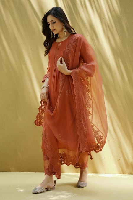 Buy Naaz By Noor Orange Cotton, Organza, Chanderi Flower Embroidery Sequin And Thread Kurta Set Online at Aza Fashions Buy_Naaz By Noor_Orange Cotton, Organza, Chanderi Flower Embroidery Sequin And Thread Kurta Set _Online_at_Aza_Fashions