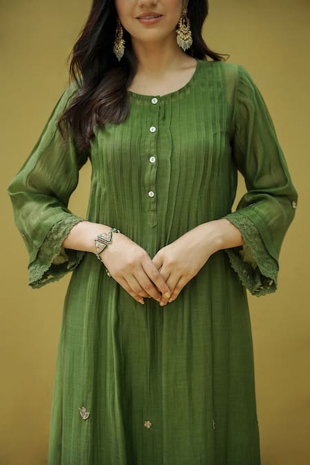 Naaz By Noor Green Cotton, Organza, Chanderi Pleated Yoke Floral Pattern Kurta With Pant at Aza Fashions Naaz By Noor_Green Cotton, Organza, Chanderi Pleated Yoke Floral Pattern Kurta With Pant _at_Aza_Fashions