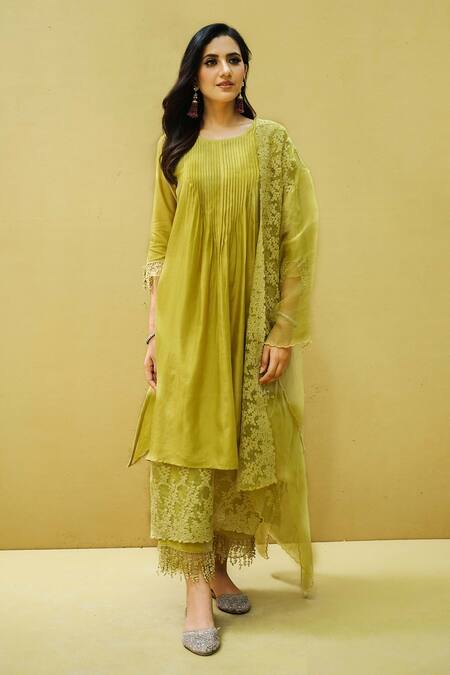 Naaz By Noor Green Cotton, Organza, Chanderi Flower Embroidery Floral Lace Work Kurta Set Online at Aza Fashions Naaz By Noor_Green Cotton, Organza, Chanderi Flower Embroidery Floral Lace Work Kurta Set _Online_at_Aza_Fashions