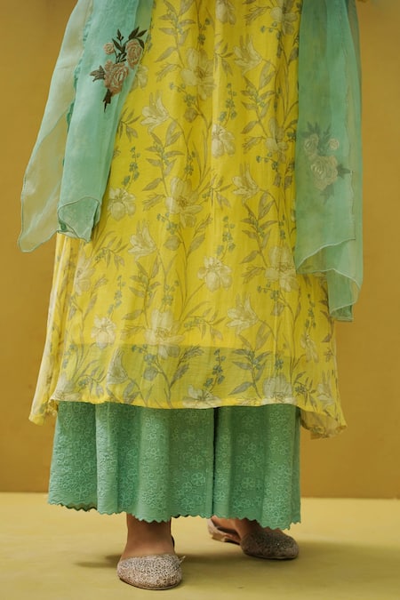 Shop_Naaz By Noor_Yellow Cotton, Organza, Chanderi Flower Embroidery Periwinkle Bodice Kurta Set _Online_at_Aza_Fashions