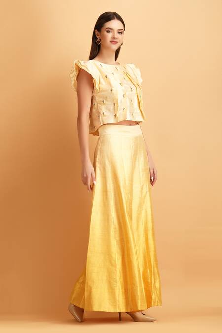 Label Ivish_Cream Viscose Embroidered Bead Round Pleated Drop Top With Ombre Skirt _at_Aza_Fashions