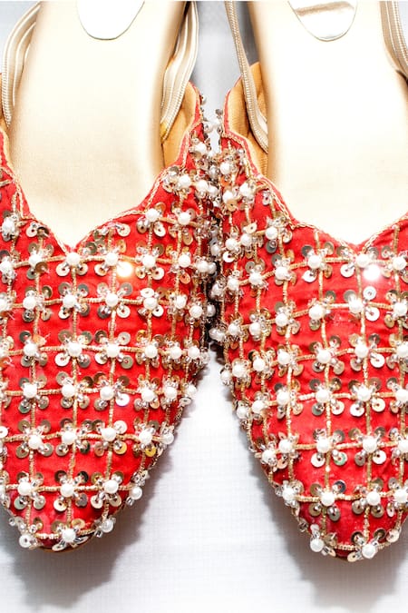 Buy Foot Fuel Red Embroidery Lagoon Mule Block Heels Online at Aza Fashions Buy_Foot Fuel_Red Embroidery Lagoon Mule Block Heels _Online_at_Aza_Fashions