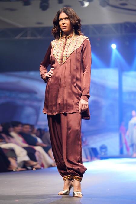 Buy_Shinor_Brown Crepe Embroidery Mandarin Danka Embellished Pleated Top And Harem Pant Set _Online_at_Aza_Fashions