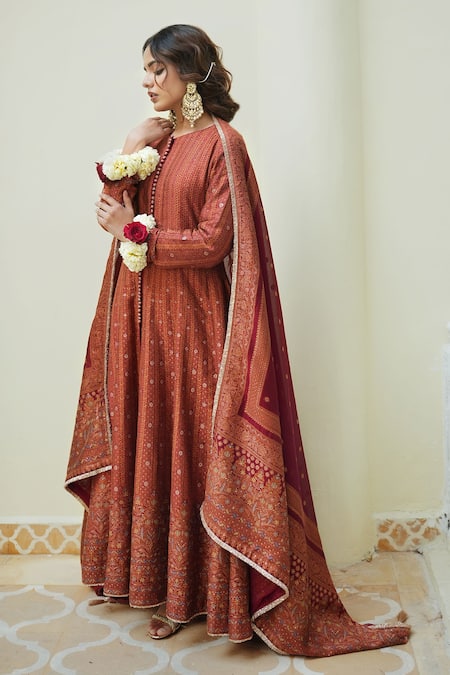 Safaa_Red Velvet, Silk Embroidery Round Neck The Rayann Stripe Woven Anarkali Set _at_Aza_Fashions